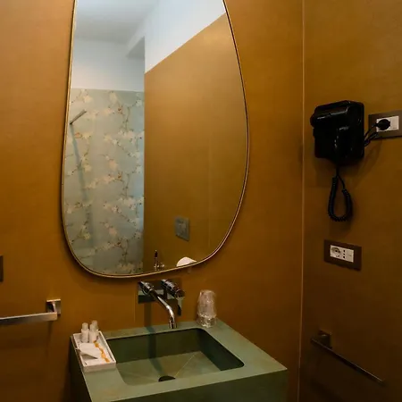 Four Points Guest house 4*